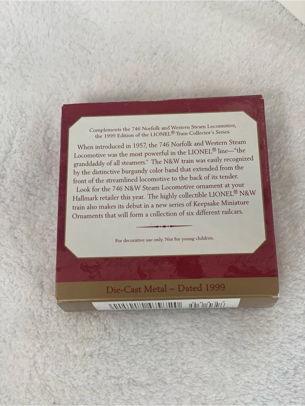 Hallmark Keepsake Lionel The Tender 746 Norfolk and Western Train Ornament 1999